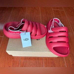 BRAND NEW | Ugg Slides - Red